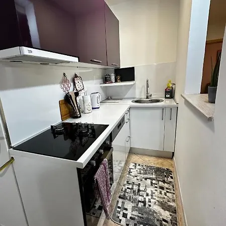 Lotus Apartman *